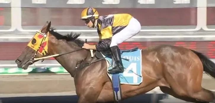 I Am Azzurro returns with a winning double